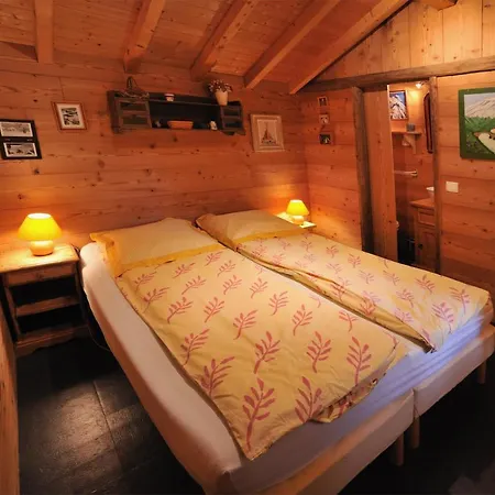Hotel Chalets Et De Charme La Cremerie Du Glacier 2*