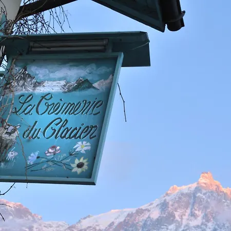 Hotel Chalets Et De Charme La Cremerie Du Glacier Chamonix